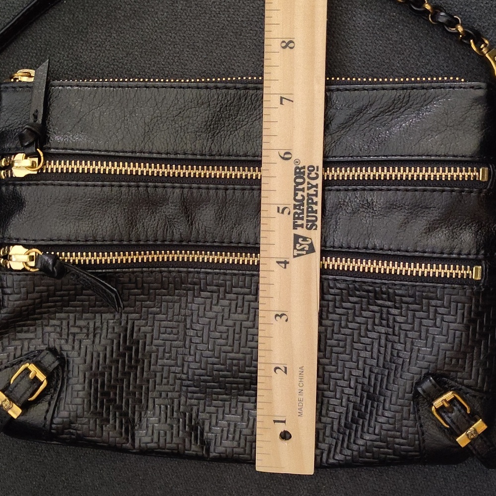 🖤 Elliott Lucca Black and Gold Crossbody Zipper Bag. Very Cool 😎 - Picture 16 of 16